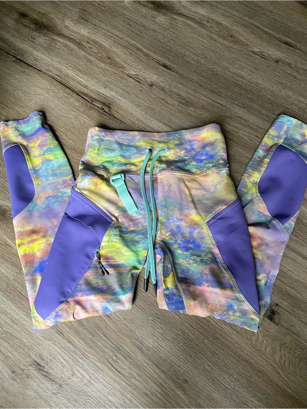 Lululemon hiking tights size 4
